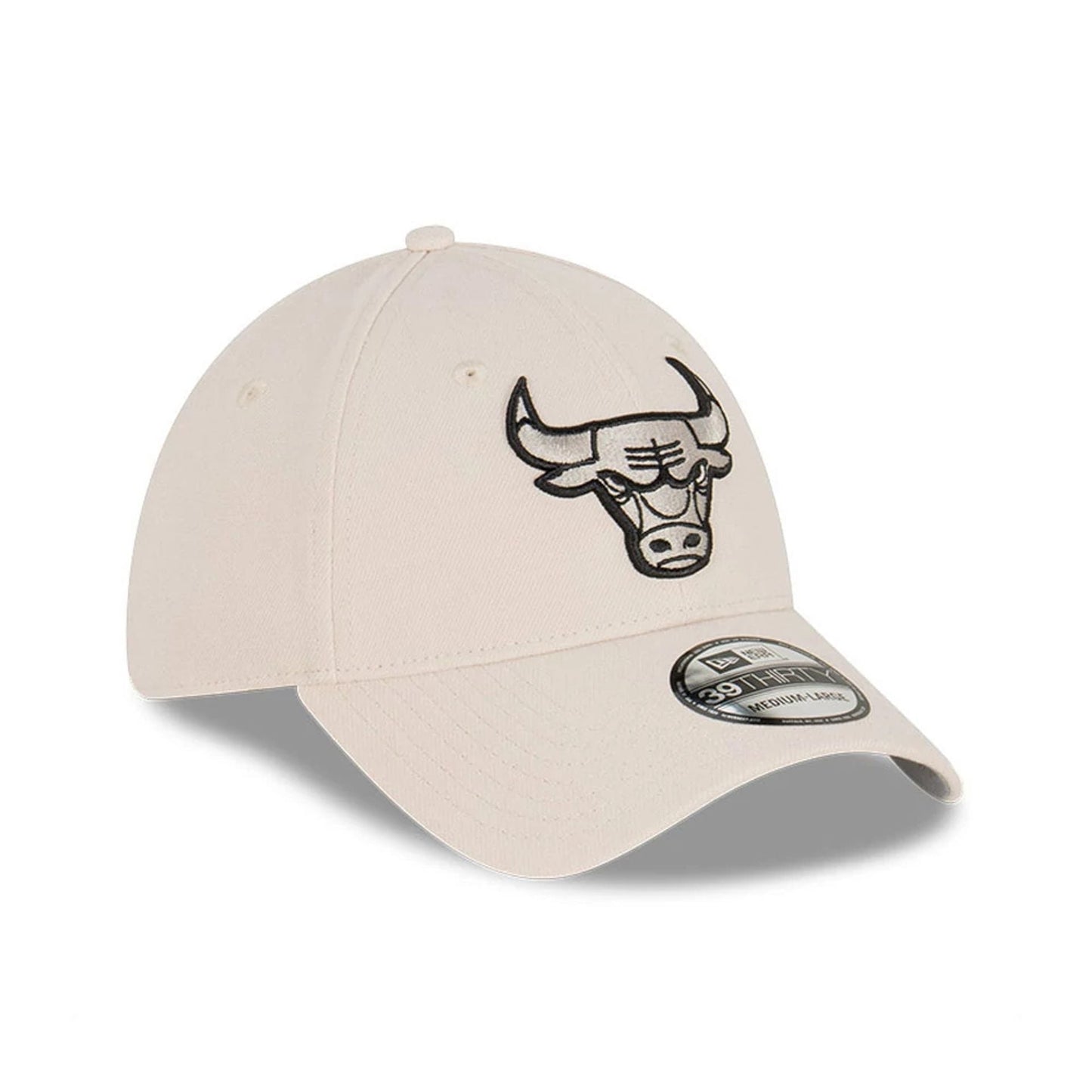 This is a Chicago Bulls Stone Cream 39THIRTY Stretch Fit Cap 3
