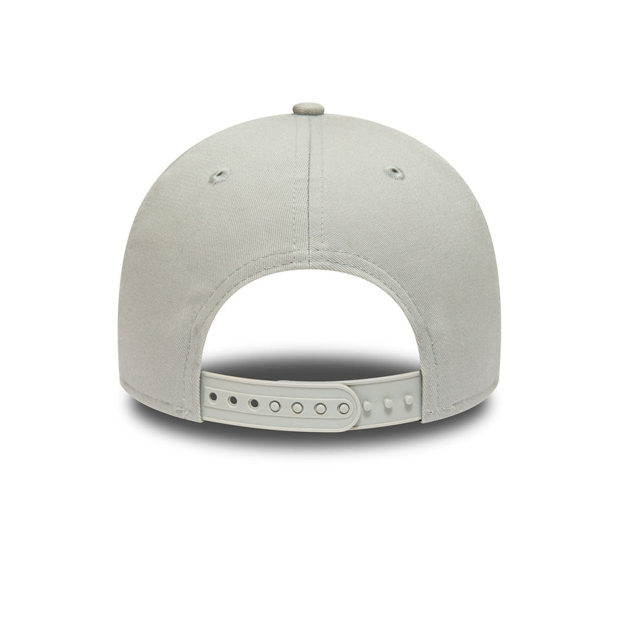 This is a Red Bull Essential Grey 9FORTY Adjustable Cap 4
