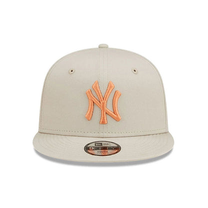 This is a Youth MLB League Essential New York Yankees Light Beige 9FIFTY Cap 2
