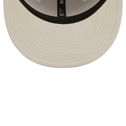 This is a Youth MLB League Essential New York Yankees Light Beige 9FIFTY Cap 5