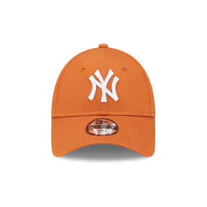 This is a Child MLB League Essential New York Yankees Brown 9FORTY Cap 2