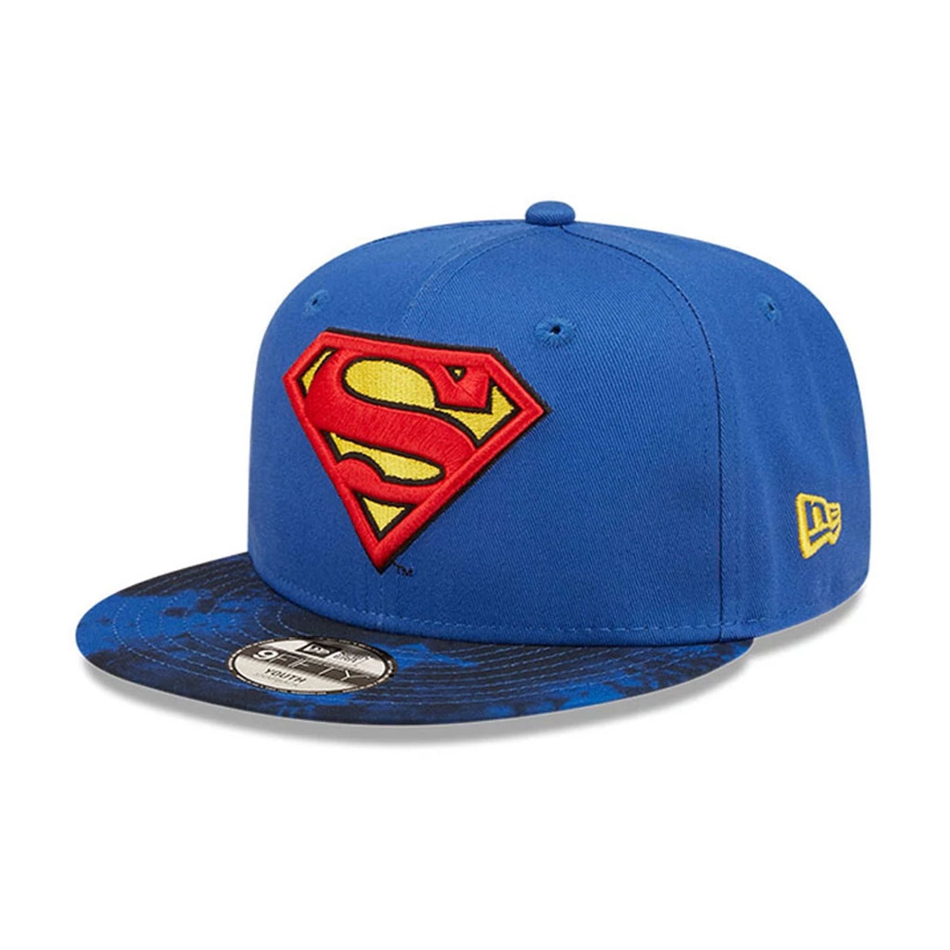 This is a Youth DC Superman Blue 9FIFTY Snapback Adjsutable Cap 1