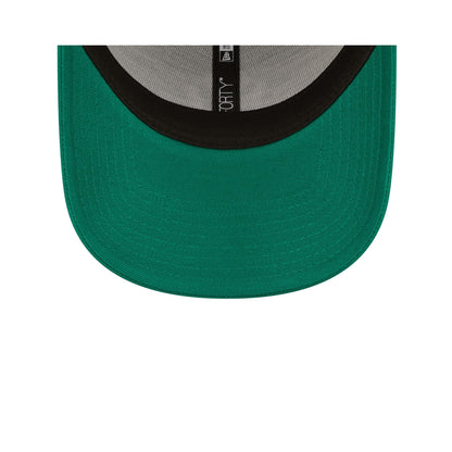 This is a New York Yankees Womens League Essential Green 9FORTY Adjustable Cap 4