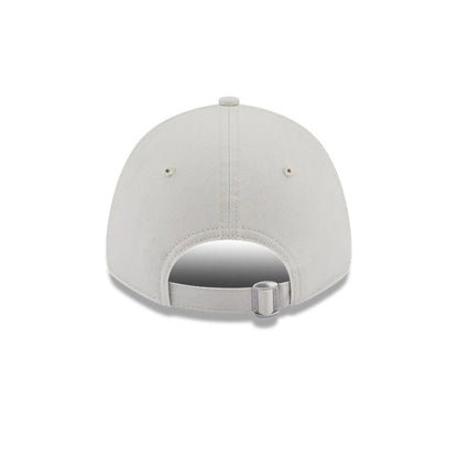 This is a Youth MLB League Essential New York Yankees Cream 9FORTY Cap 4