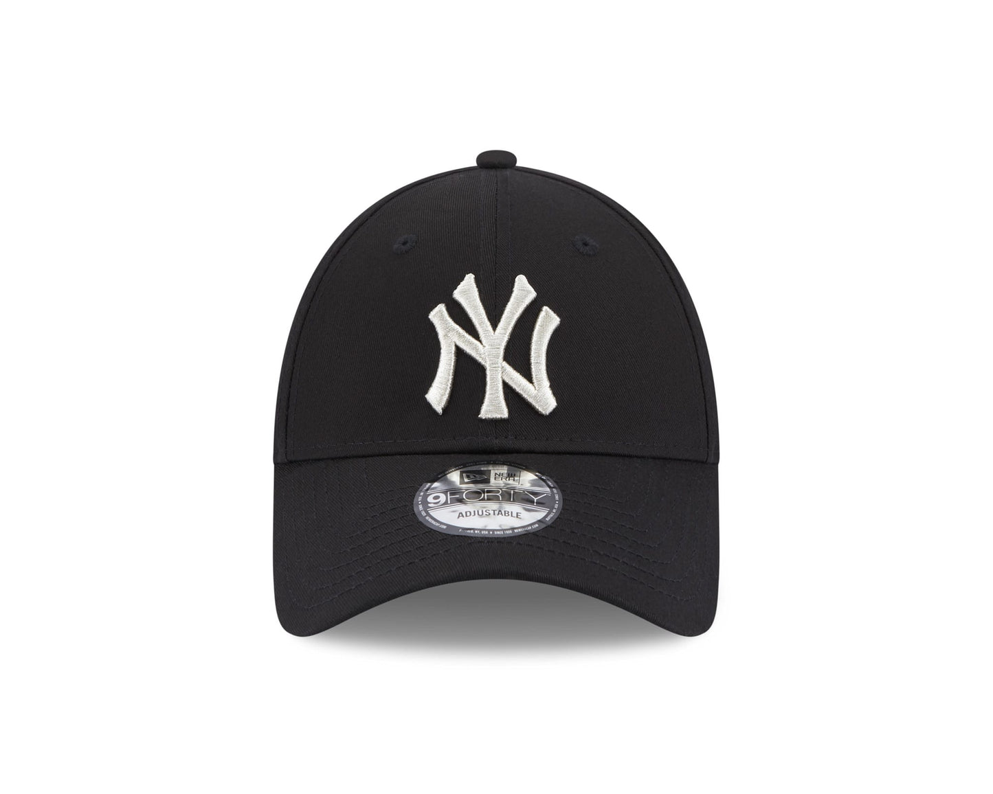 This is a New York Yankees Metallic Logo Womens Black 9FORTY Adjustable Cap 2