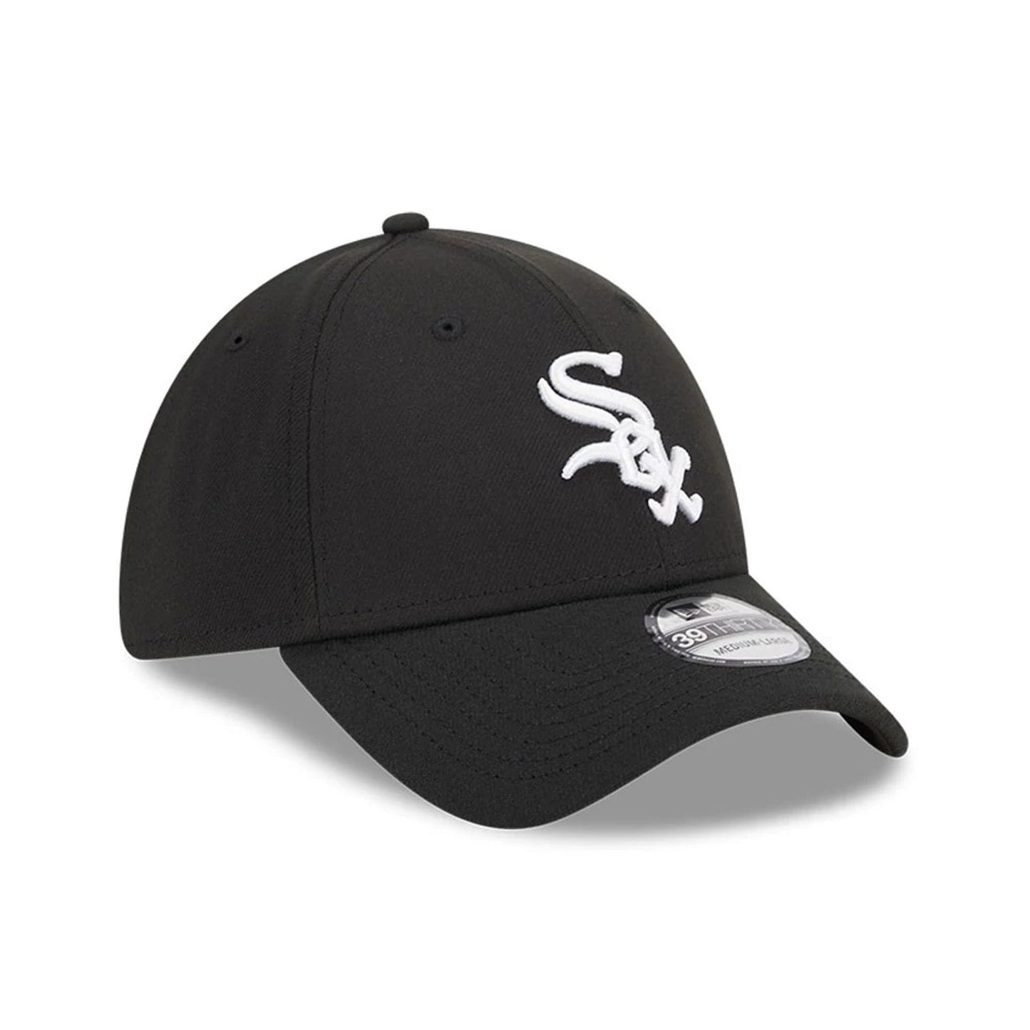 Pictured is this MLB Evergreen Chicago White Sox 39THIRTY Stretch Fit cap in black. 3