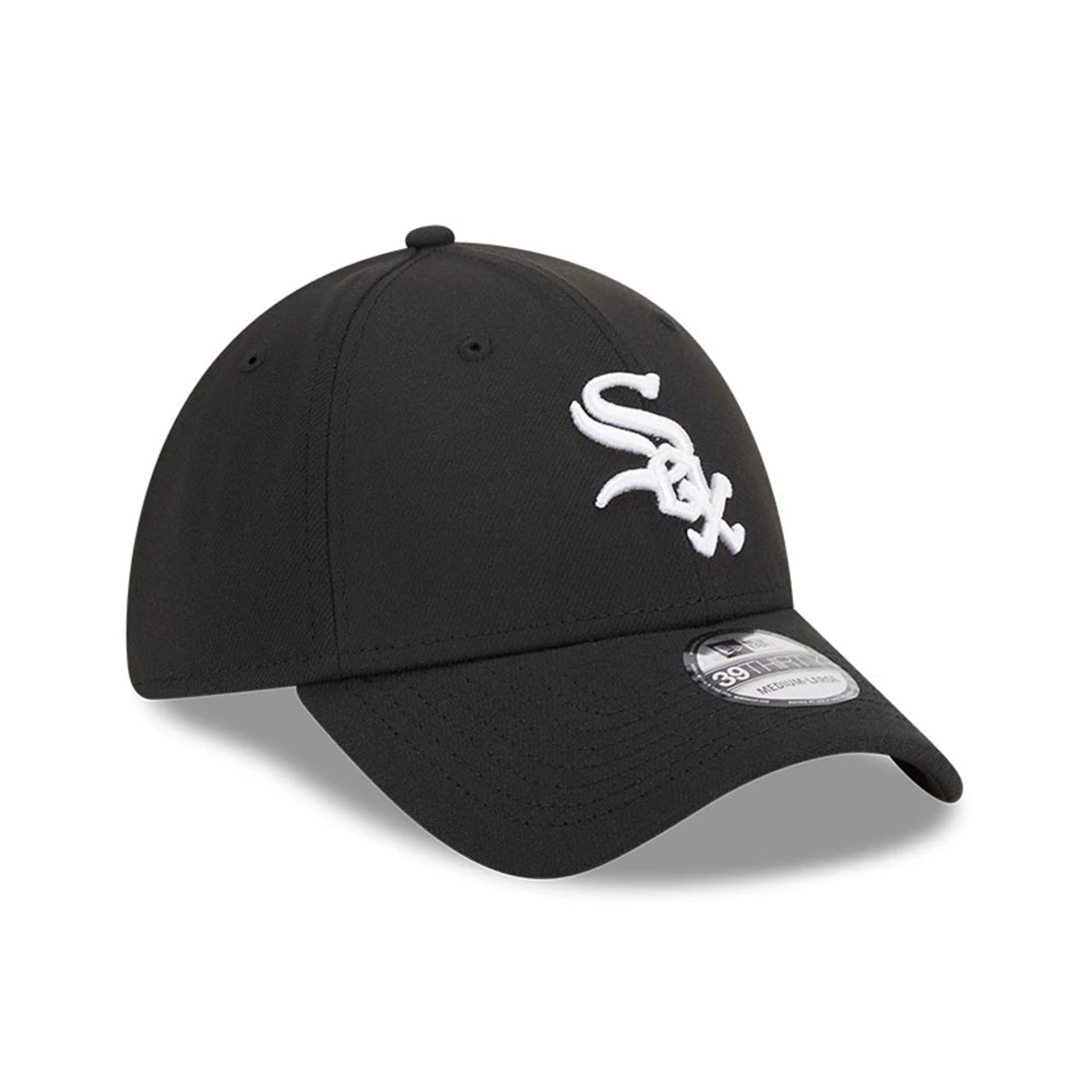 Pictured is this MLB Evergreen Chicago White Sox 39THIRTY Stretch Fit cap in black. 3