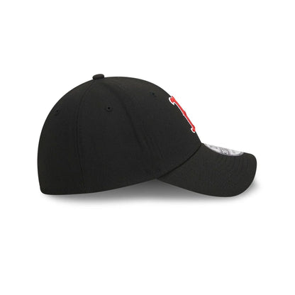 Pictured is this MLB Evergreen Boston Red Sox 39THIRTY Stretch Fit cap in black. 6