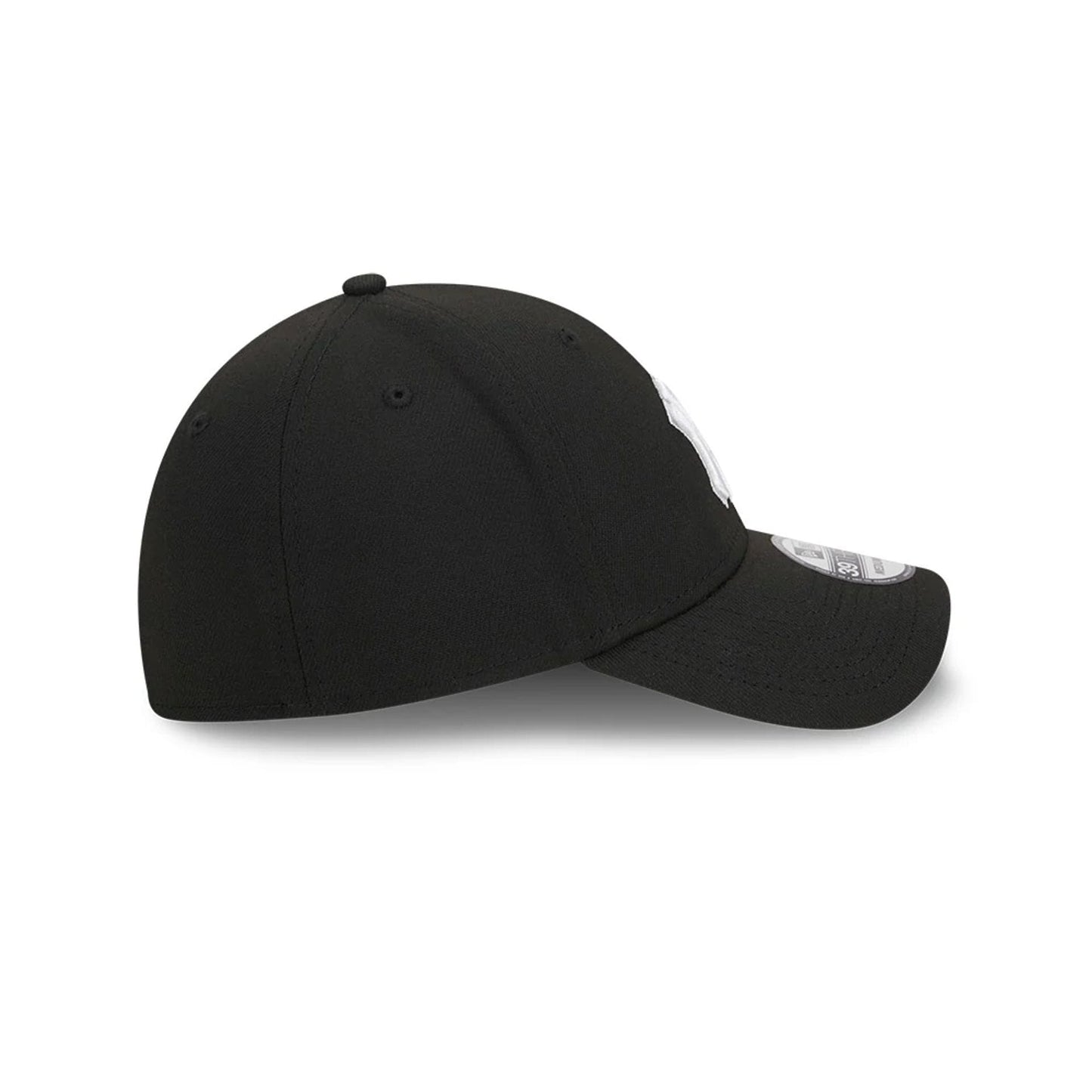 Pictured is this MLB Evergreen New York Yankees 39THIRTY Stretch Fit cap in black. 6
