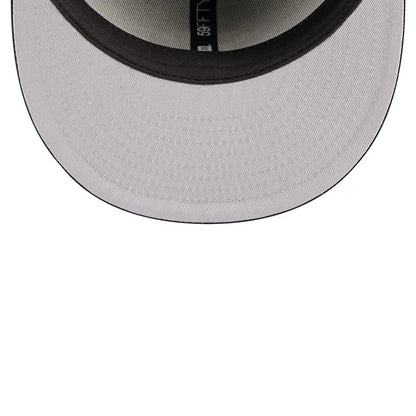 Pictured is this MLB Evergreen Chicago White Sox 59FIFTY Fitted cap in black. 2