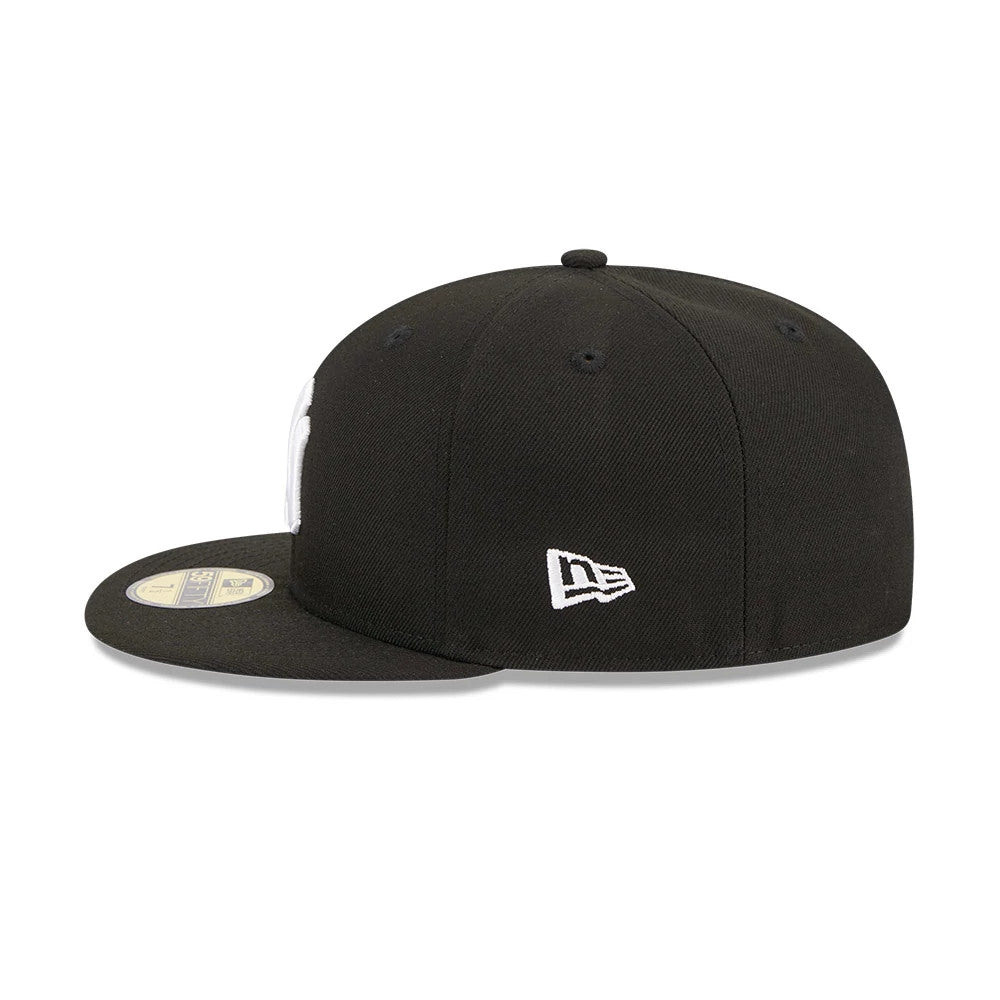 Pictured is this MLB Evergreen New York Yankees 59FIFTY Fitted cap in black. 6