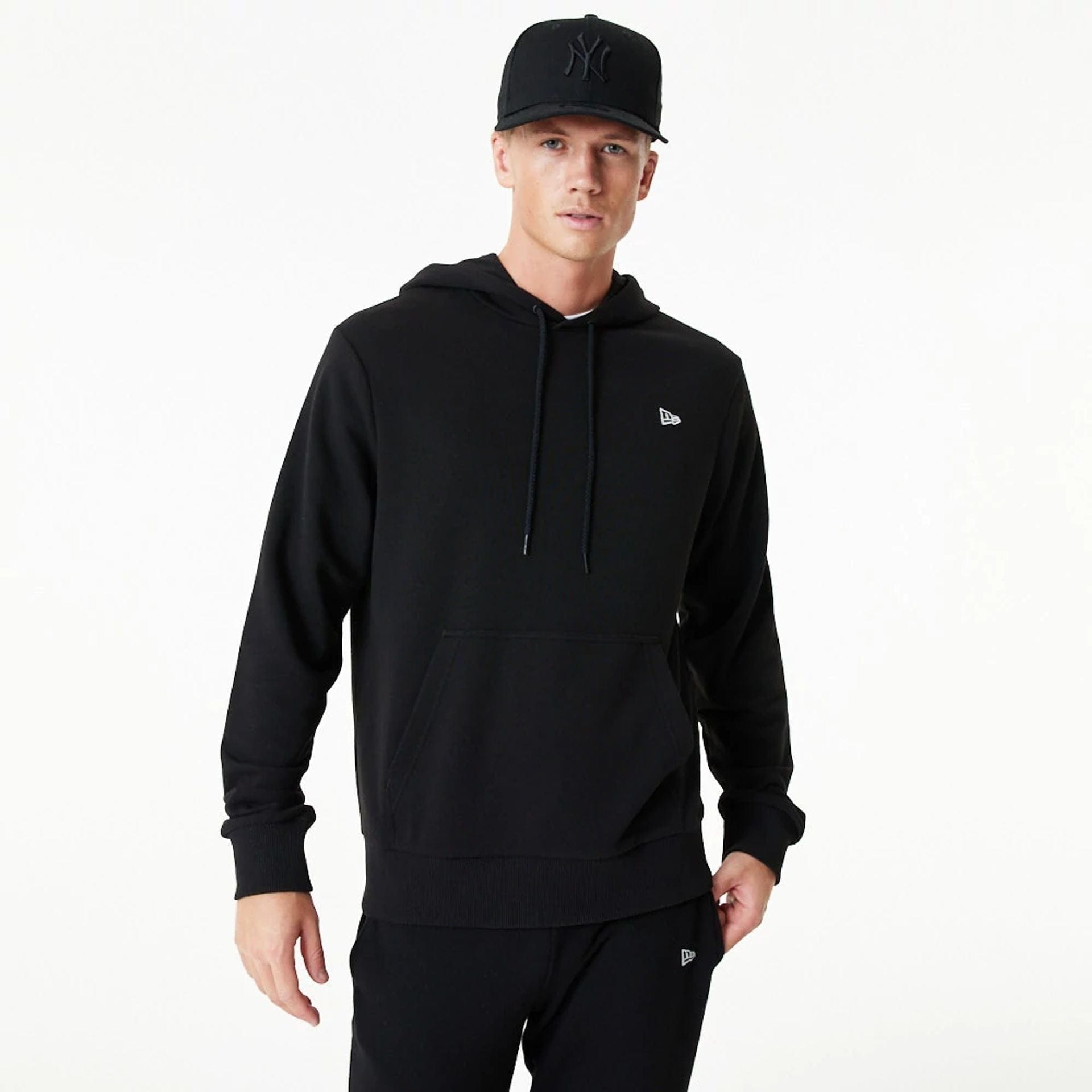 New Era Essential Pullover Hoodie NEC EU - Main Image