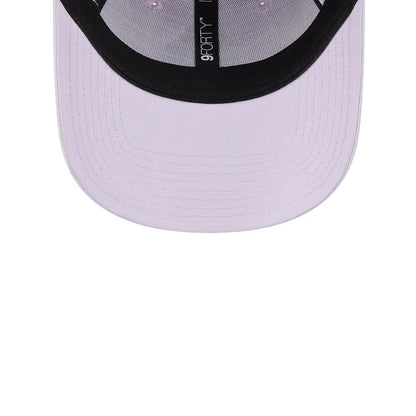 This is a New York Yankees Womens League Essential Lilac 9FORTY Adjustable Cap 4