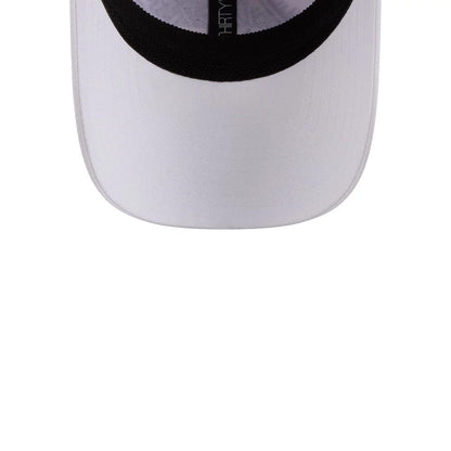 This is a New York Yankees Womens League Essential Lilac 9FORTY Adjustable Cap 6