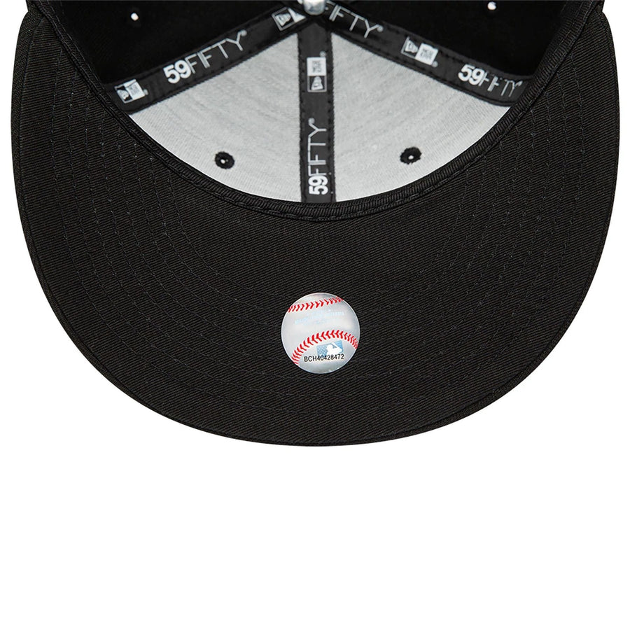 This is a Detroit Tigers MLB Black on Black 59FIFTY Fitted Cap 2