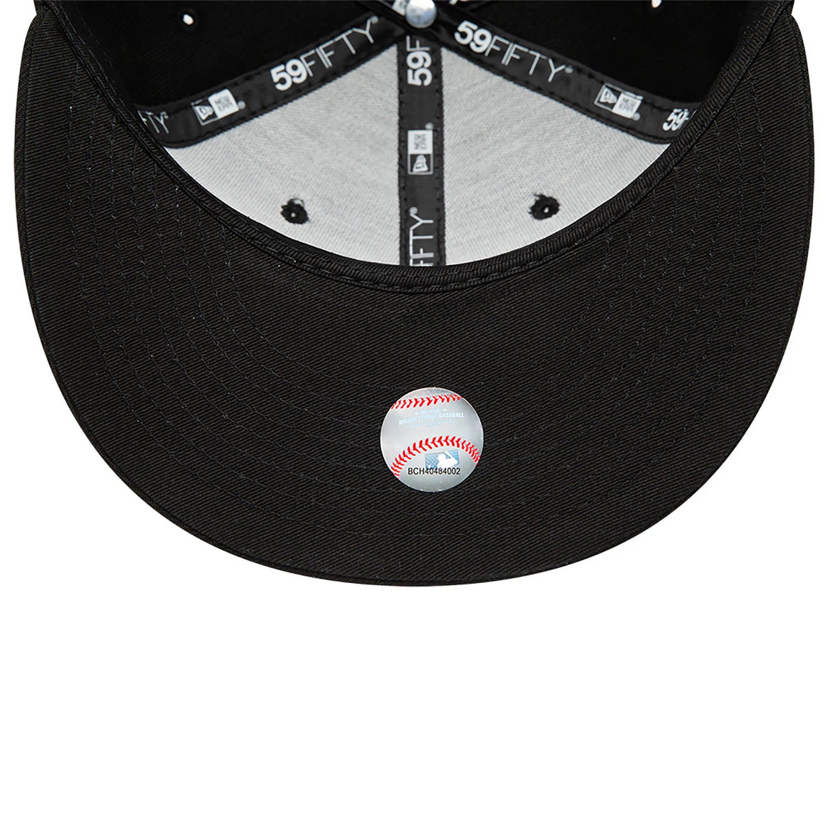 This is a Boston Red Sox MLB Black on Black 59FIFTY Fitted Cap 2