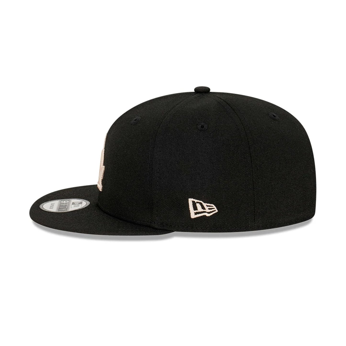 This is a LA Dodgers World Series Black 9FIFTY Snapback Cap 6