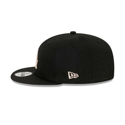 This is a LA Dodgers World Series Black 9FIFTY Snapback Cap 6