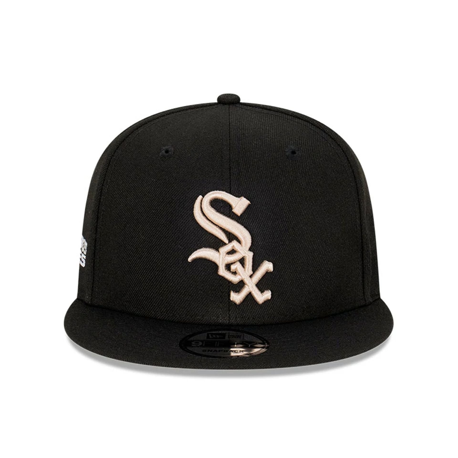 This is a Chicago White Sox World Series Black 9FIFTY Snapback Cap 3