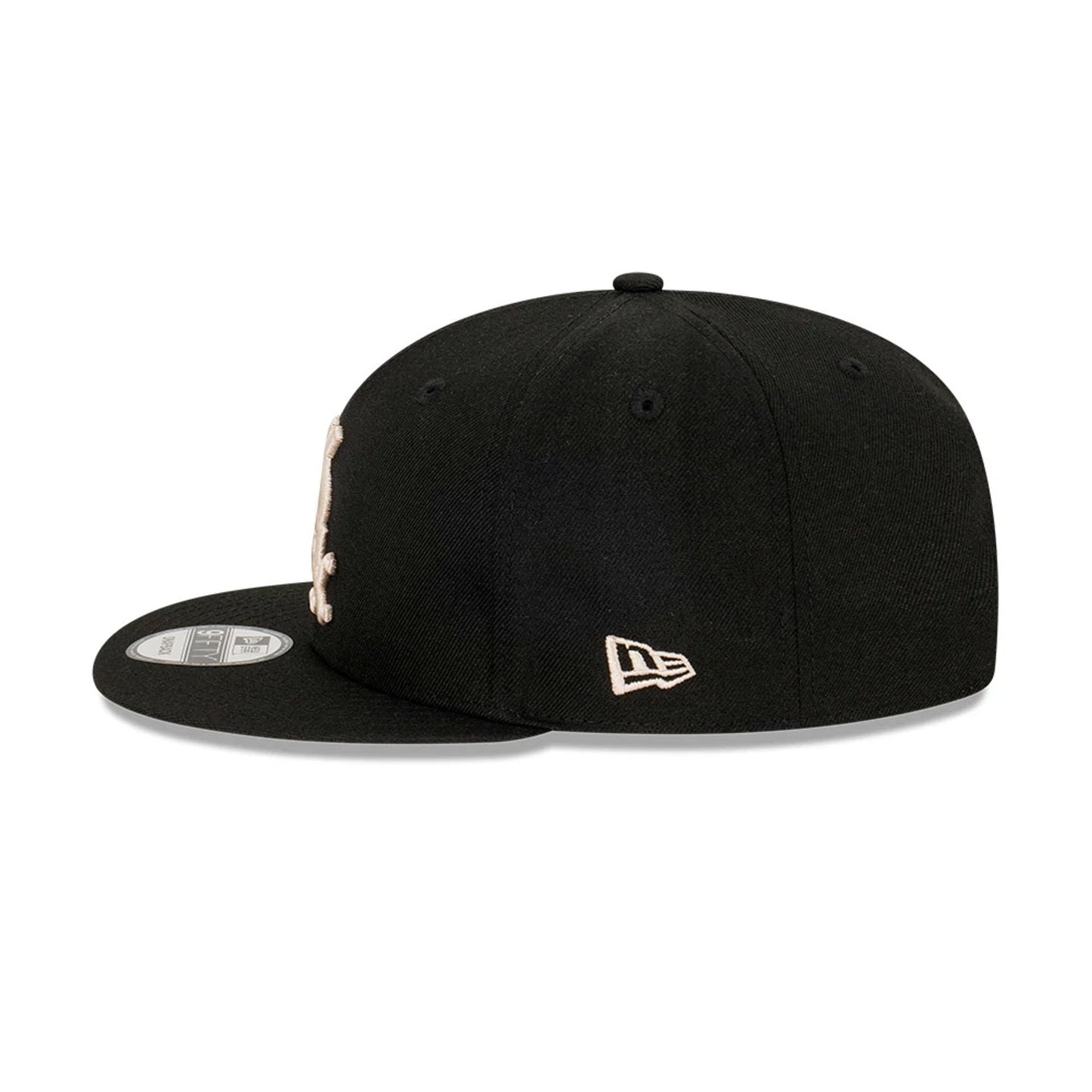 This is a Chicago White Sox World Series Black 9FIFTY Snapback Cap 6