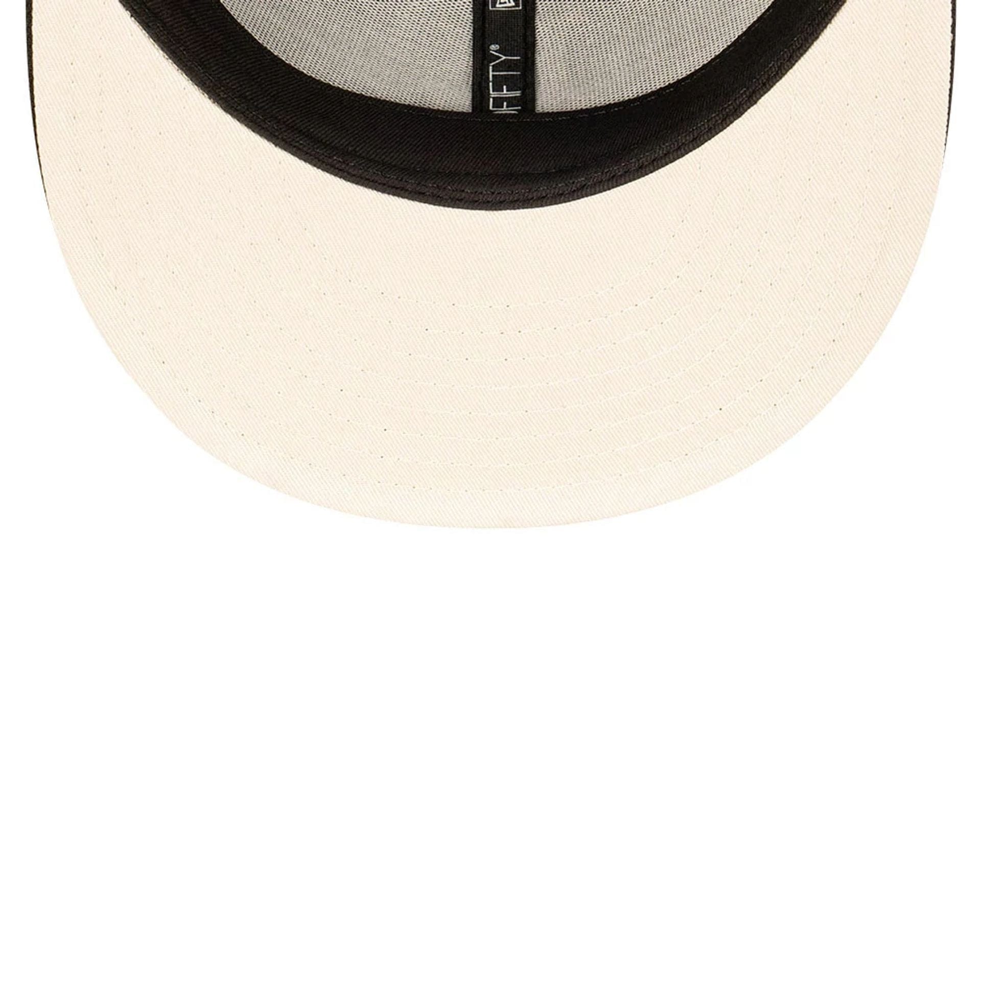 This is a Oakland Athletics World Series Black 9FIFTY Snapback Cap 2