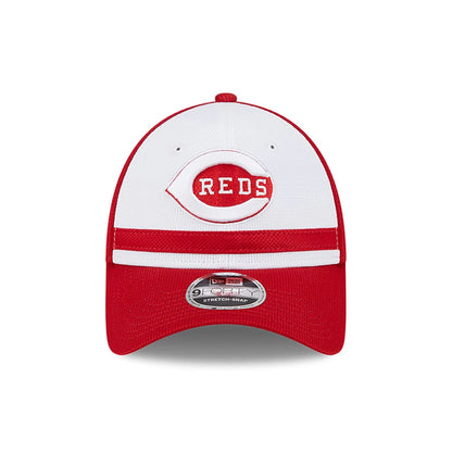 This is a Cincinnati Reds MLB Batting Practice Red 9FORTY Stretch Snap Adjustable Cap 3