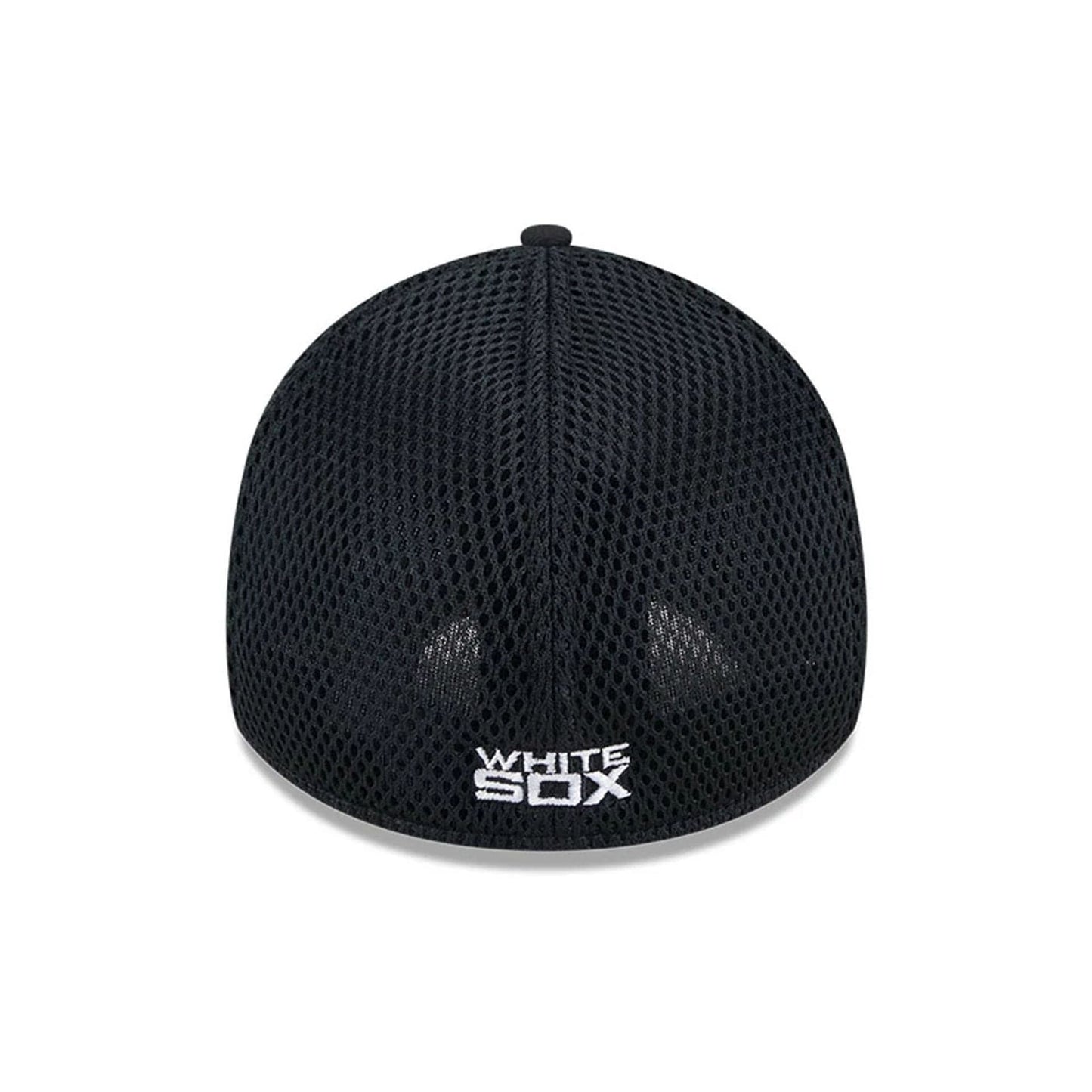 Pictured is this MLB Evergreen Neo Chicago White Sox 39THIRTY Stretch Fit cap in black. 2