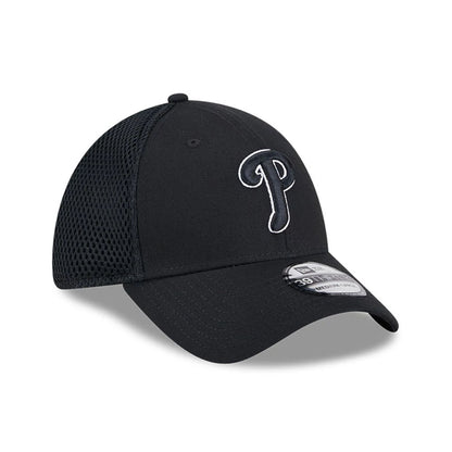 Pictured is this MLB Evergreen Neo Philadelphia Phillies 39THIRTY Stretch Fit cap in black. 4