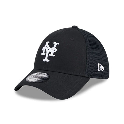 Pictured is this MLB Evergreen Neo New York Mets 39THIRTY Stretch Fit cap in black. 1