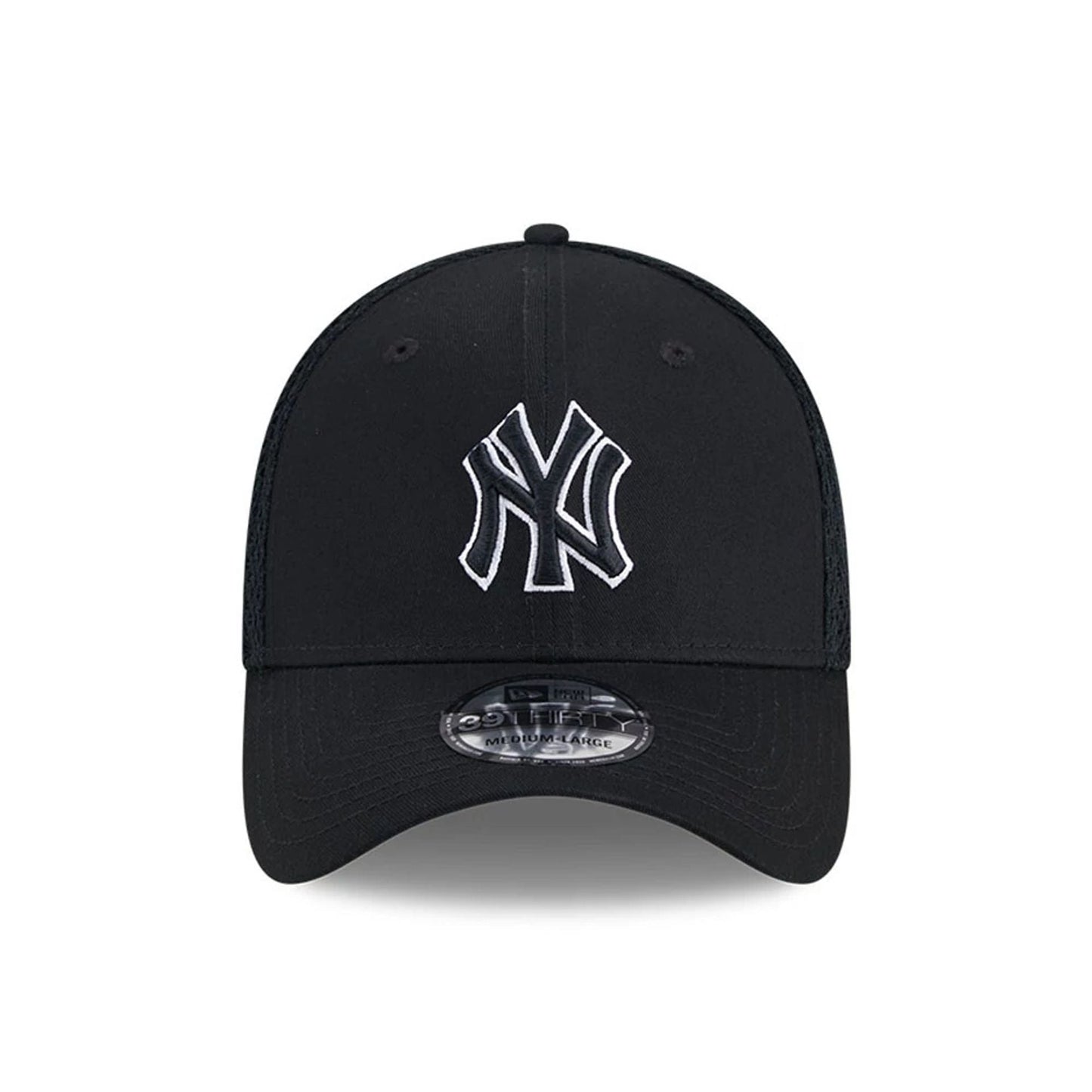 Pictured is this MLB Evergreen Neo New York Yankees 39THIRTY Stretch Fit cap in black. 3