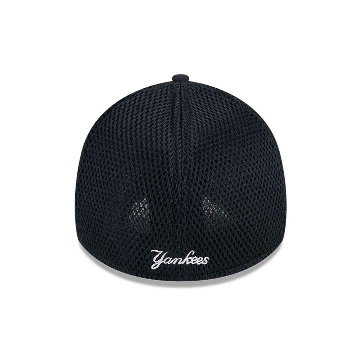 Pictured is this MLB Evergreen Neo New York Yankees 39THIRTY Stretch Fit cap in black. 2