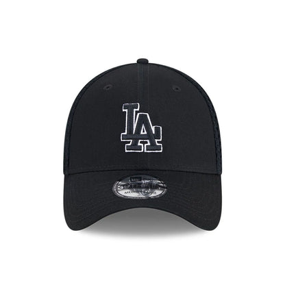 Pictured is this MLB Evergreen Neo LA Dodgers 39THIRTY Stretch Fit cap in black. 3