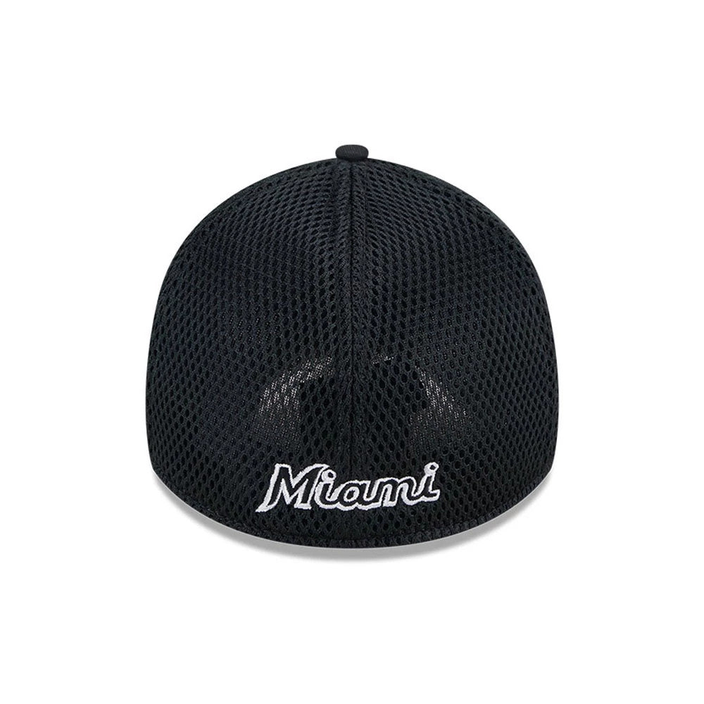 Pictured is this MLB Evergreen Neo Miami Marlins 39THIRTY Stretch Fit cap in black. 2