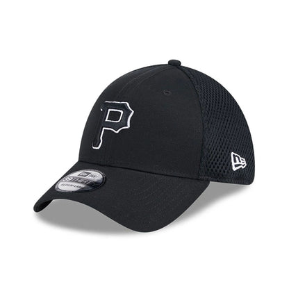 Pictured is this MLB Evergreen Neo Pittsburgh Pirates 39THIRTY Stretch Fit cap in black. 1