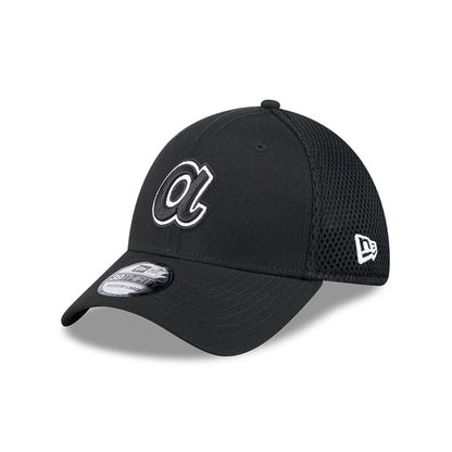 Pictured is this MLB Evergreen Neo Atlanta Braves 39THIRTY Stretch Fit cap in black. 1