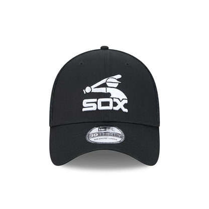 Pictured is this MLB Evergreen Neo Chicago White Sox 39THIRTY Stretch Fit cap in black. 2