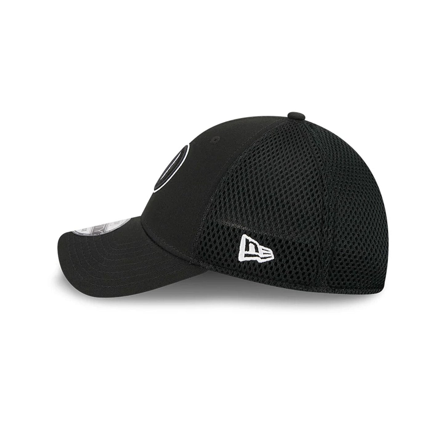 Pictured is this MLB Evergreen Neo LA Dodgers 39THIRTY Stretch Fit cap in black. 5
