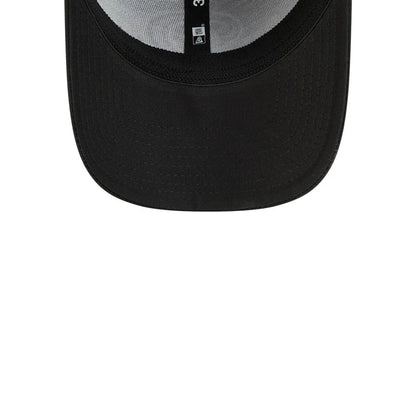 Pictured is this MLB Evergreen Neo LA Dodgers 39THIRTY Stretch Fit cap in black. 7