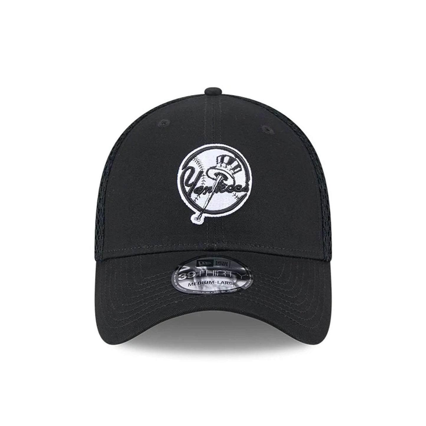 Pictured is this MLB Evergreen Neo New York Yankees 39THIRTY Stretch Fit cap in black. 3