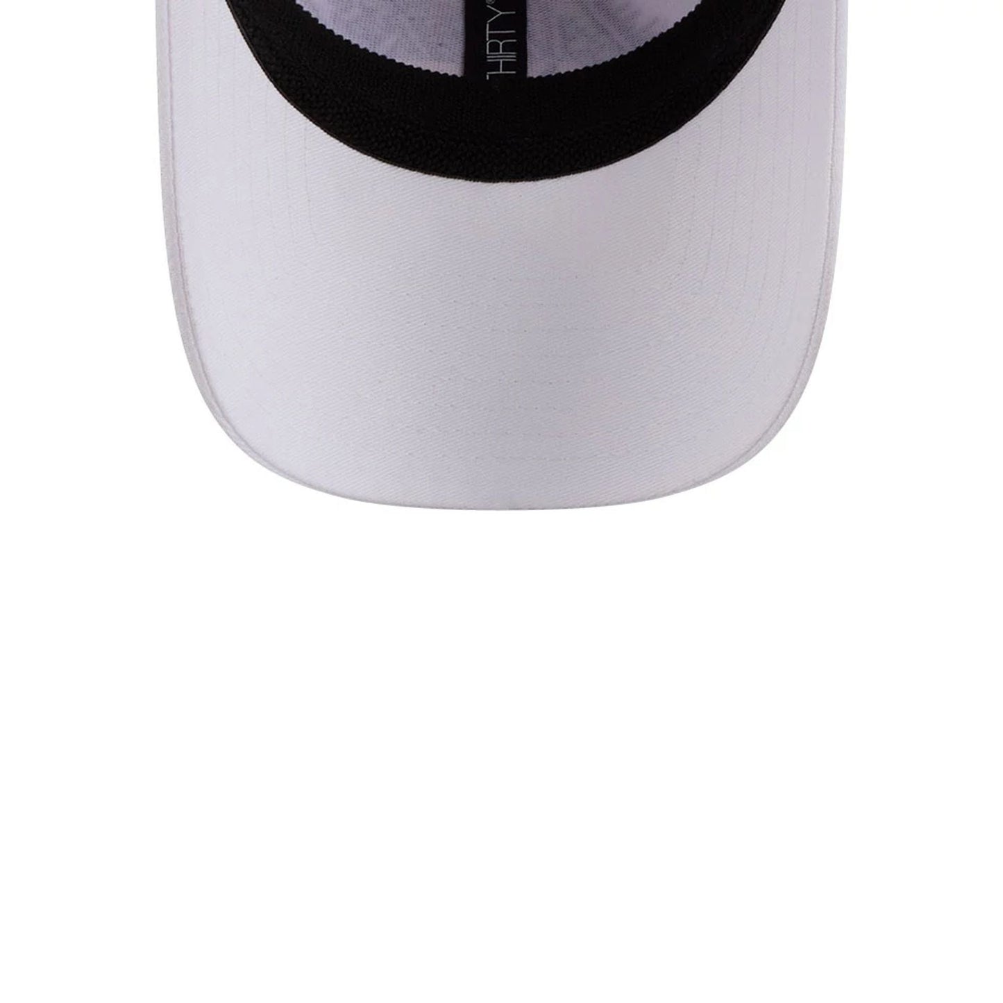 Pictured is this NBA Evergreen LA Lakers 39THIRTY Stretch Fit cap in white. 6