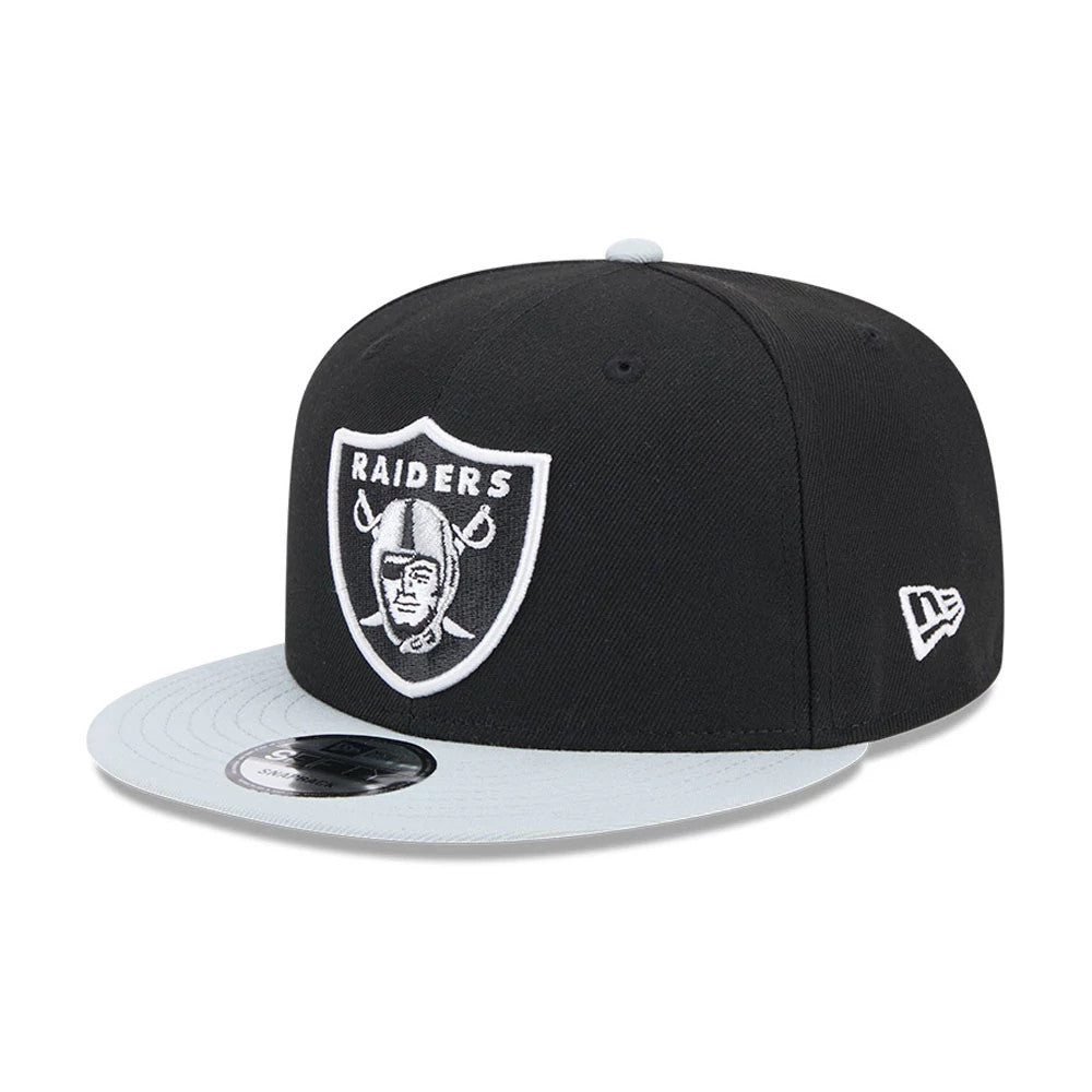 Pictured is this NFL Evergreen Las Vegas Raiders 9FIFTY Snapback cap in black. 1