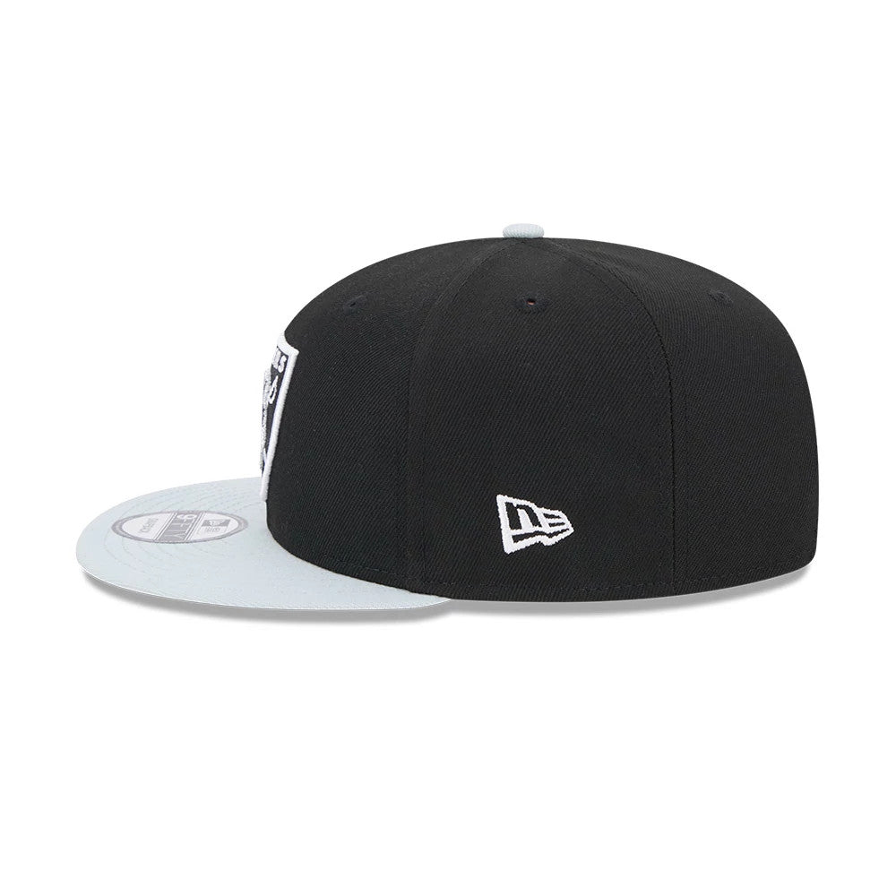 Pictured is this NFL Evergreen Las Vegas Raiders 9FIFTY Snapback cap in black. 4