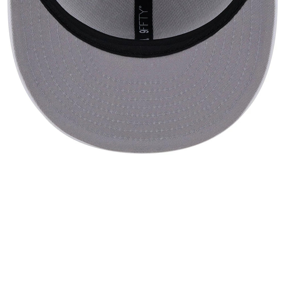 Detroit Tigers MLB Evergreen White New Era 9FIFTY Snapback Adjustable Cap, inside view showing the black taping with 9FIFTY branding and the dark grey undervisor, creating a contrast with the white cap material.