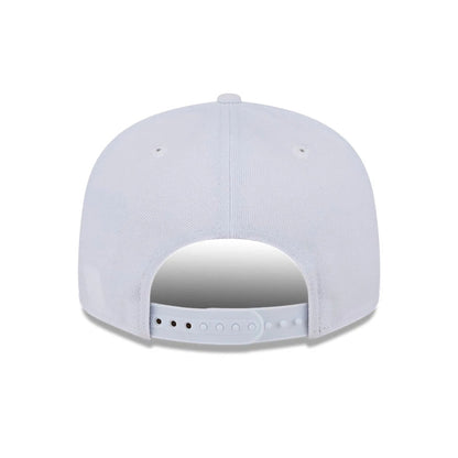 Pictured is this NBA Evergreen Chicago Bulls 9FIFTY Snapback cap in white. 7
