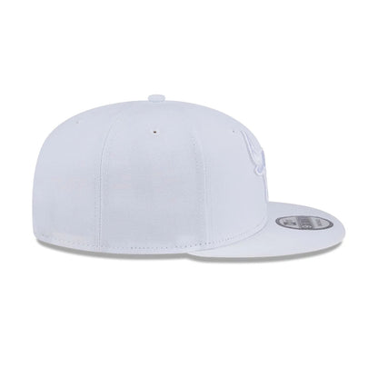 Pictured is this NBA Evergreen Chicago Bulls 9FIFTY Snapback cap in white. 16