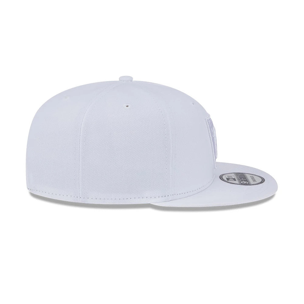 Pictured is this NFL Evergreen Las Vegas Raiders 9FIFTY Snapback cap in white. 6