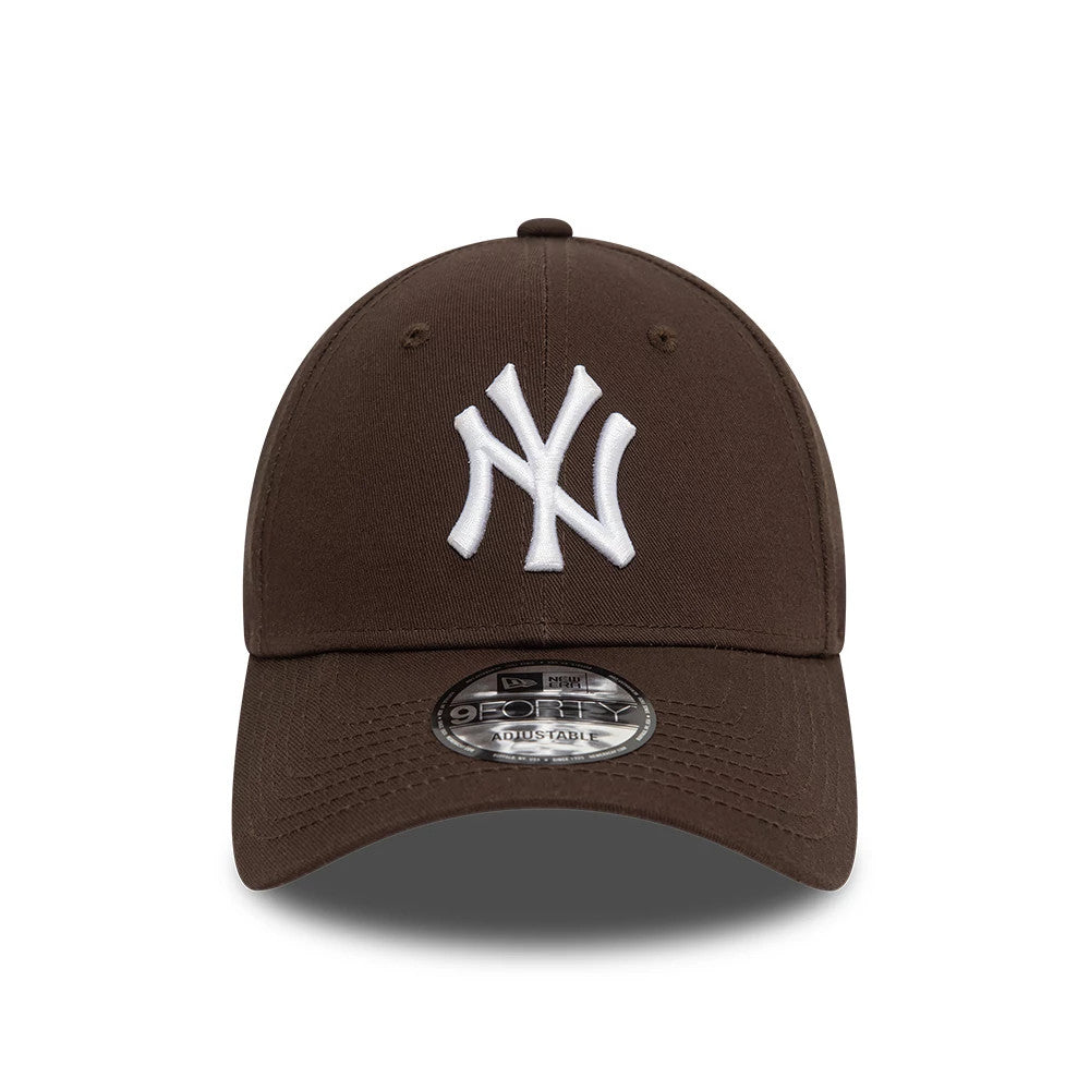 This is a New York Yankees League Essential Dark Brown 9FORTY Adjustable Cap 2