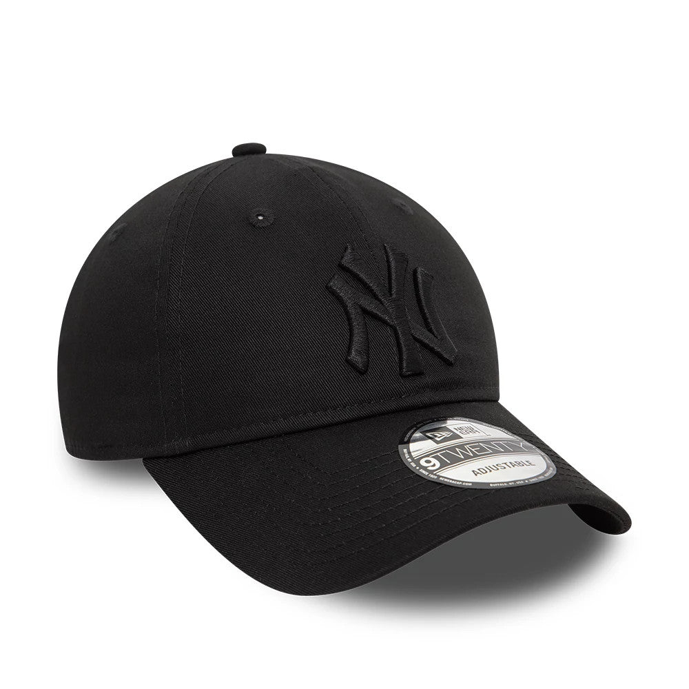 This is a New York Yankees League Essential Black On Black 9TWENTY Adjustable Cap 3