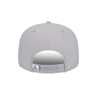 Pictured is this NFL Pro Bowl 2025 NFC Logo 9FIFTY Snapback Adjustable cap in grey. 4