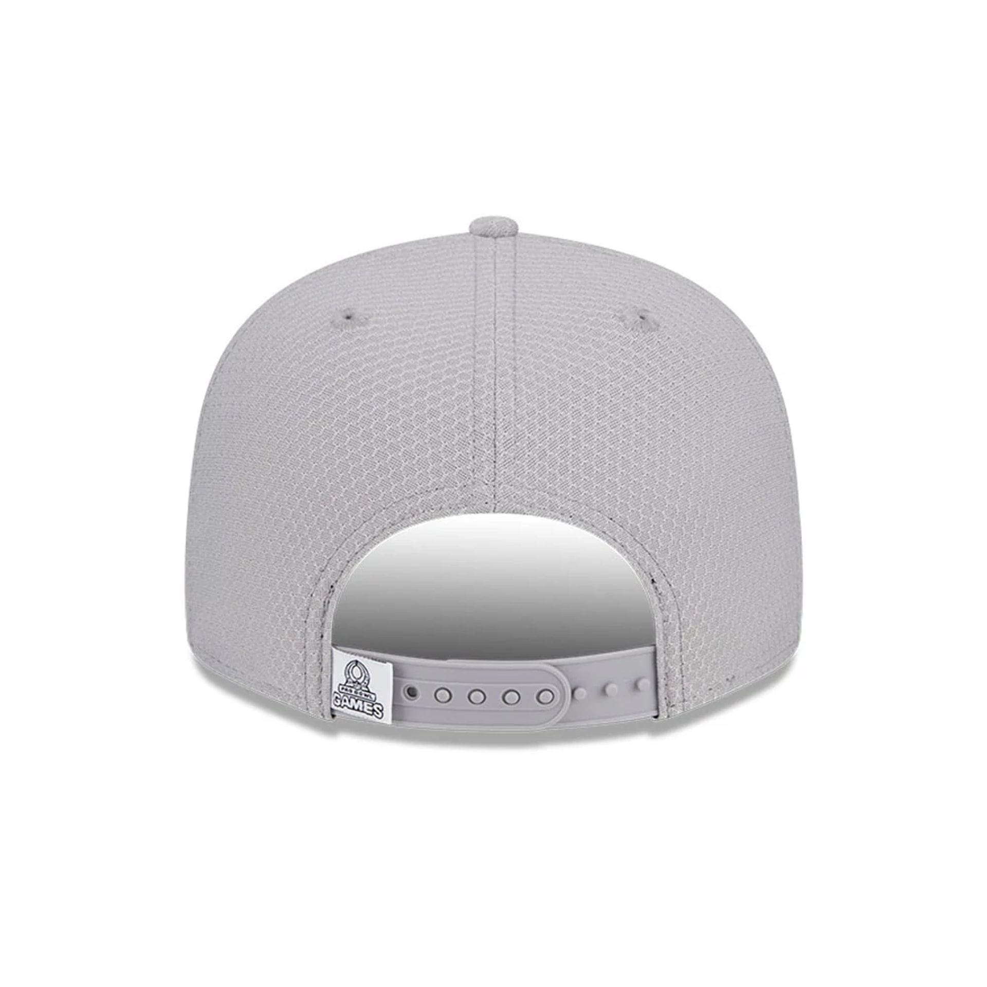 Pictured is this NFL Pro Bowl 2025 AFC Logo 9FIFTY Snapback Adjustable cap in grey. 6